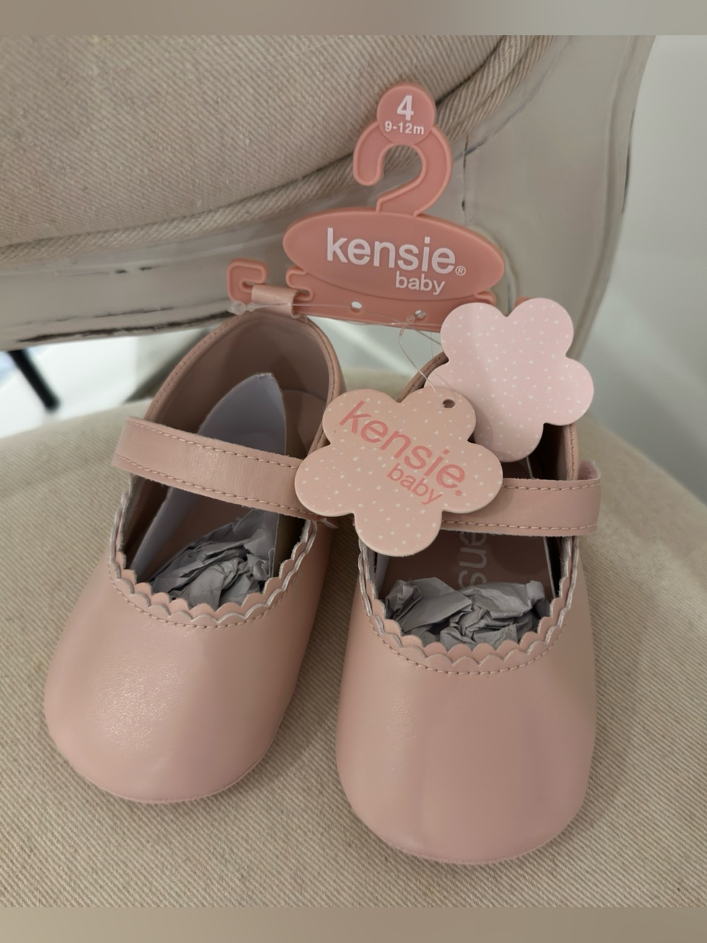 🩰 9~12 Mth Size 4 Kensie Pink Scalloped Edge Baby Shoes Mary Jane’s NWT